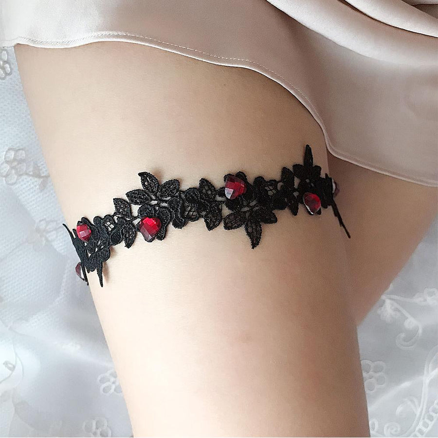 Wedding Garters Set Lace Bridal Garter Belt with Rhinestone Red Rose Leg Ring